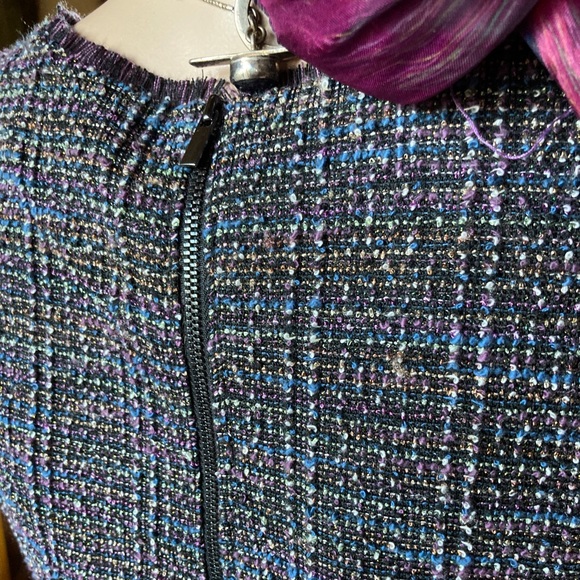 This is a brand-new dress from Ann Taylor Loft. Size 8 grey/plum tweed. Lined. - Picture 5 of 7